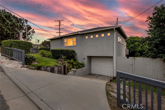 2491 Valley Drive, Hermosa Beach, California 90254, 3 Bedrooms Bedrooms, ,2 BathroomsBathrooms,Residential,Sold,Valley,PV23173972