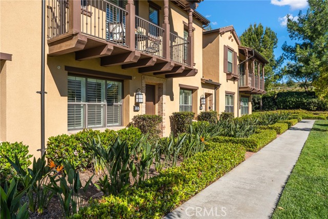 Detail Gallery Image 4 of 42 For 123 Mighty Oak, Irvine,  CA 92602 - 2 Beds | 2/1 Baths