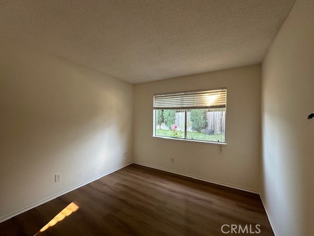 Detail Gallery Image 9 of 20 For 528 Shenandoah St, Thousand Oaks,  CA 91360 - 3 Beds | 2 Baths