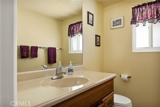 Detail Gallery Image 13 of 26 For 30730 Knoll View Dr, Running Springs,  CA 92382 - 3 Beds | 1/1 Baths