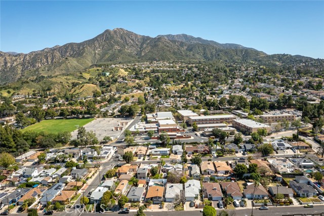 Detail Gallery Image 40 of 44 For 11014 Leolang, Sunland,  CA 91040 - 3 Beds | 1/1 Baths