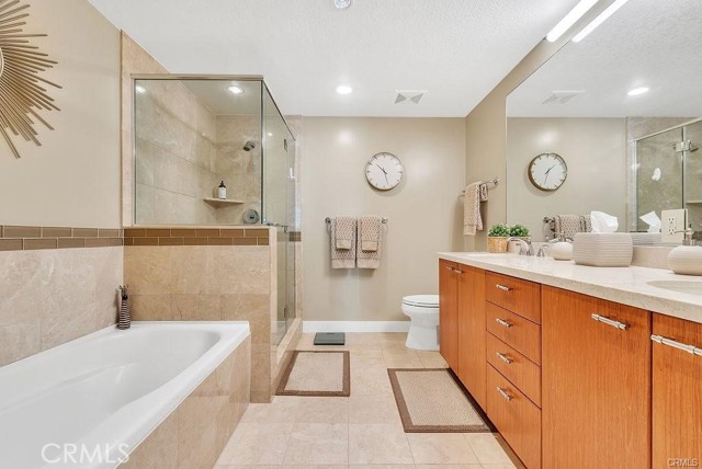 3141 Michelson, Irvine CA: https://media.crmls.org/medias/47501f07-e9d0-4df4-8d0b-d58f4639b13a.jpg