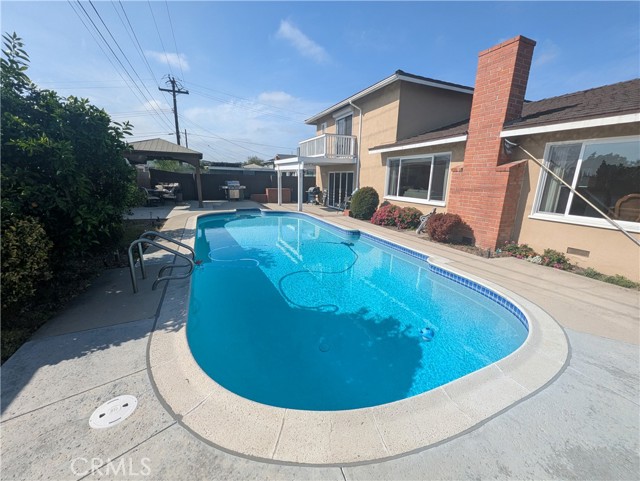 Image 2 of 41 For 750 Mariposa