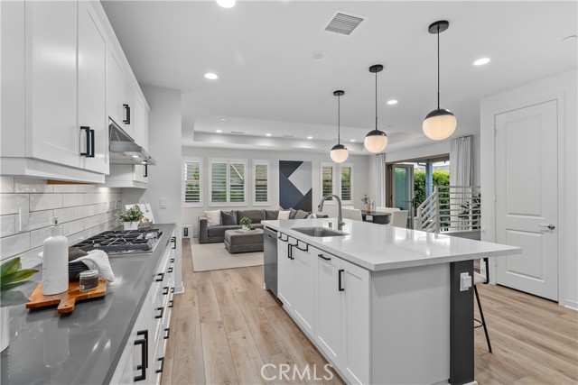 40 Jarano Street, Rancho Mission Viejo CA: https://media.crmls.org/medias/475054c7-85d4-4fe7-85b2-17dea79caa48.jpg