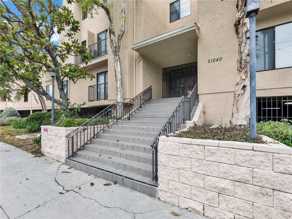 21040 Parthenia Street #20