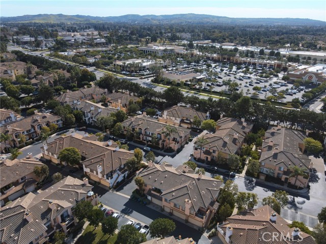 Detail Gallery Image 42 of 54 For 902 Solvay Aisle, Irvine,  CA 92606 - 2 Beds | 2 Baths