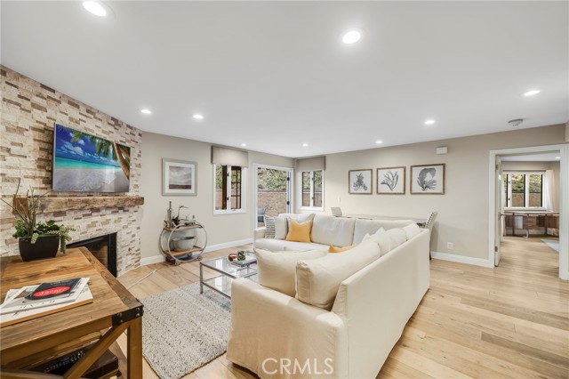 Detail Gallery Image 5 of 19 For 247 Calliope St, Laguna Beach,  CA 92651 - 3 Beds | 2 Baths