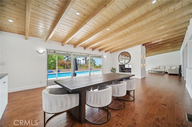 Detail Gallery Image 12 of 75 For 12218 Sarazen Pl, Granada Hills,  CA 91344 - 6 Beds | 5/2 Baths