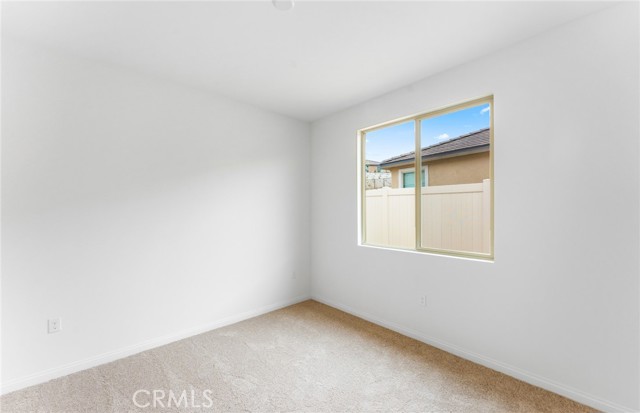 3920 Hudson Lane, Lake Elsinore CA: https://media.crmls.org/medias/4751f9b8-15f8-4817-a9fd-848441e3c69b.jpg