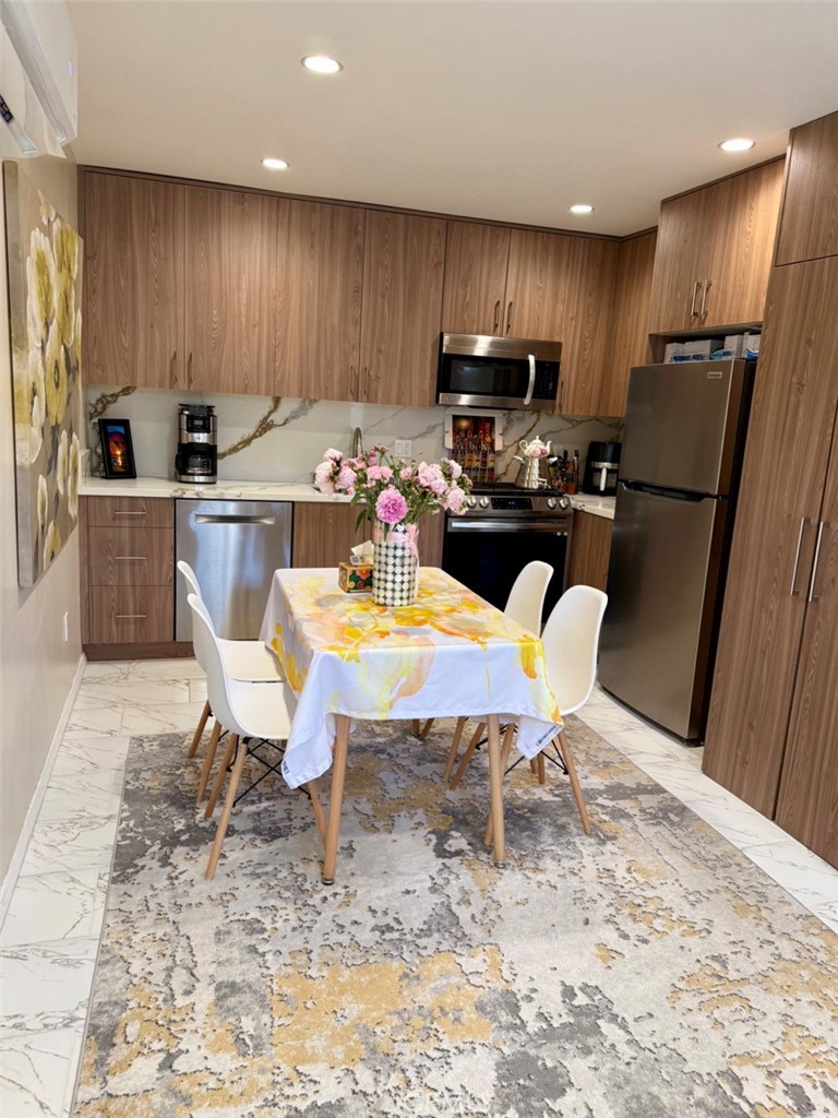 MLS #SR25273159 image #4