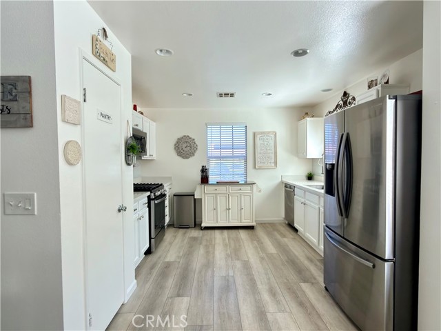 Detail Gallery Image 9 of 39 For 690 Julian Ave, San Jacinto,  CA 92582 - 3 Beds | 2 Baths