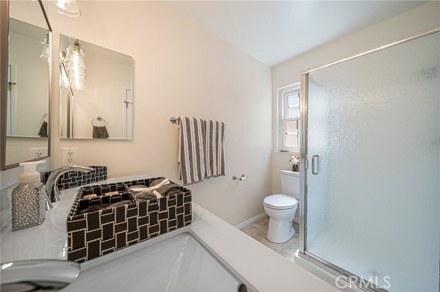 Detail Gallery Image 14 of 19 For 24403 Lisa Kelton Pl, Newhall,  CA 91321 - 4 Beds | 2 Baths