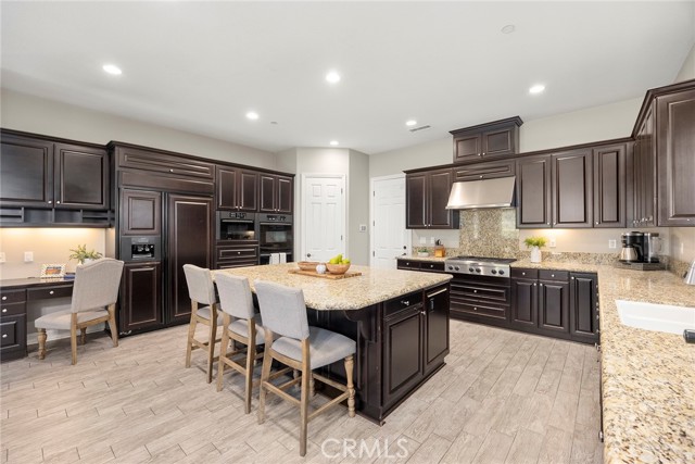 Detail Gallery Image 37 of 69 For 18705 Turfway Park, Yorba Linda,  CA 92886 - 5 Beds | 5/1 Baths