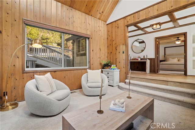 Detail Gallery Image 14 of 69 For 236 North Grass Valley Road, Lake Arrowhead,  CA 92352 - 4 Beds | 5 Baths