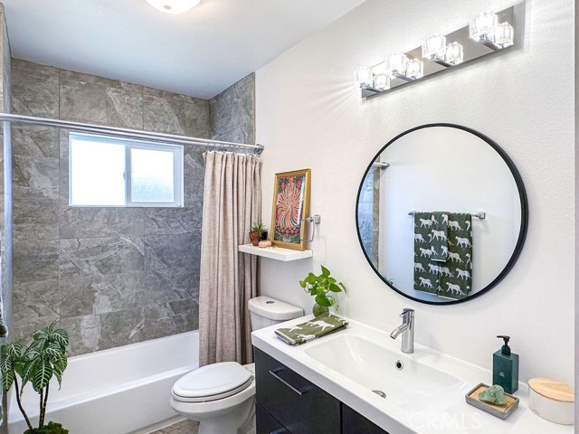 Detail Gallery Image 45 of 71 For 1927 W 84th Pl, Los Angeles,  CA 90047 - 3 Beds | 2 Baths