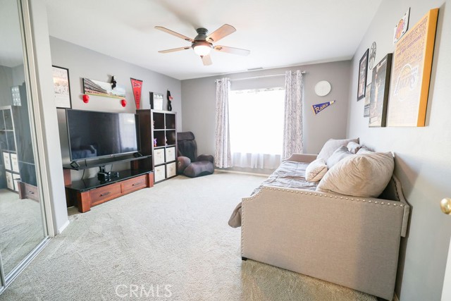 Detail Gallery Image 18 of 31 For 928 Allegre, Corona,  CA 92879 - 4 Beds | 3 Baths