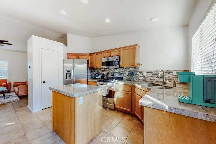 MLS #OC26132015 image #15