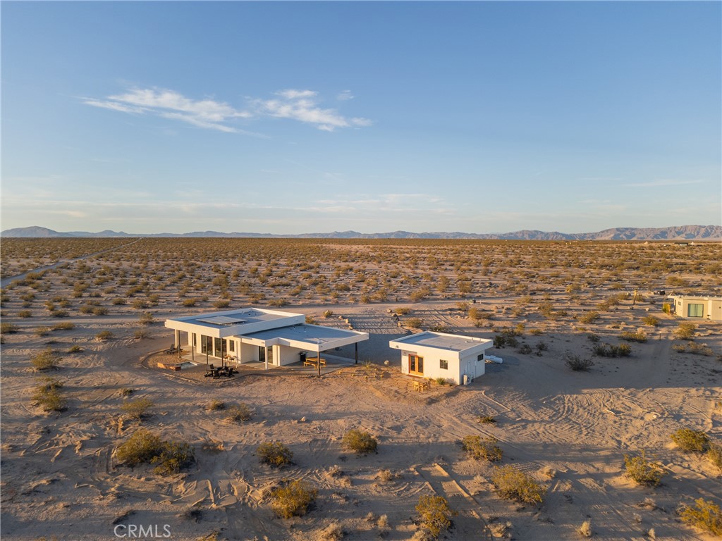 MLS #OC25252213 image #32