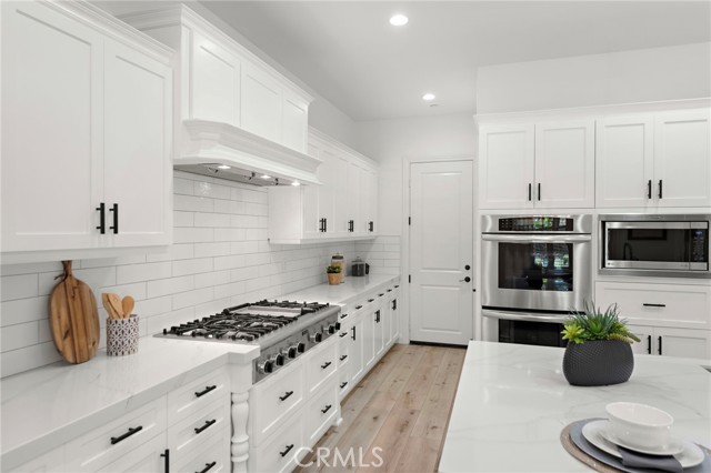 4 Dennis Lane, Ladera Ranch CA: https://media.crmls.org/medias/47540f0d-a6b9-42aa-a230-d5dcd03d4fef.jpg