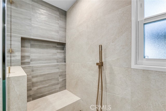 Detail Gallery Image 26 of 31 For 8666 Keokuk, Winnetka,  CA 91306 - 4 Beds | 2 Baths