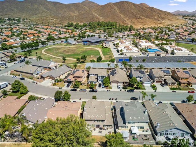 Detail Gallery Image 7 of 42 For 29268 Meandering Cir, Menifee,  CA 92584 - 5 Beds | 4 Baths