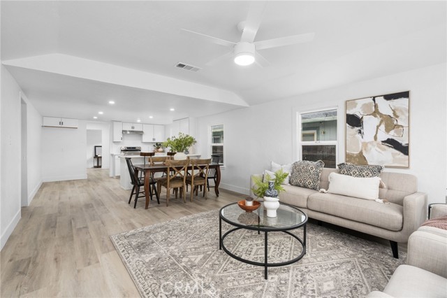 Detail Gallery Image 8 of 30 For 1366 E Alexander Ave, Merced,  CA 95340 - 3 Beds | 2 Baths