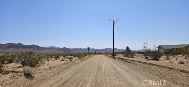 Detail Gallery Image 4 of 5 For 800 Brucite St. Ave, Lucerne Valley,  CA 92356 - – Beds | – Baths