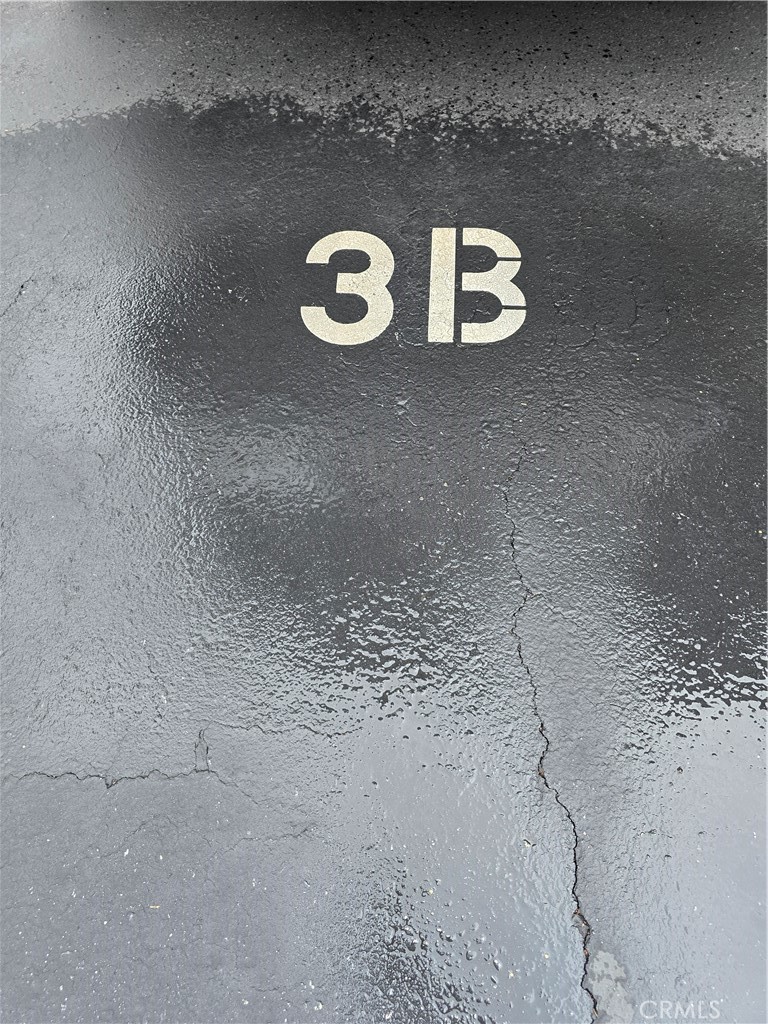 https://media.crmls.org/medias/4757b192-30e8-4dfa-a03d-f3f6c579ea49.jpg?preset=X-Large