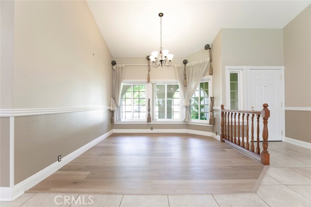Detail Gallery Image 6 of 51 For 10928 Meseta Ave, Shadow Hills,  CA 91040 - 4 Beds | 3 Baths