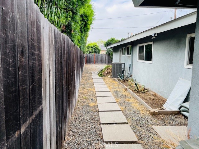 3502 W Flower Avenue, Fullerton CA: https://media.crmls.org/medias/47581669-3833-4442-8382-36fbbaecd43c.jpg