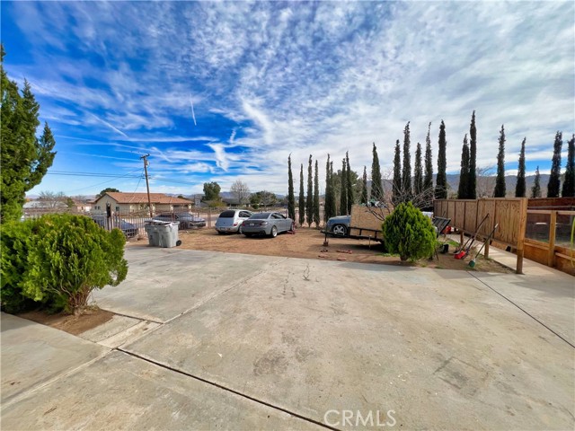 Detail Gallery Image 33 of 44 For 8323 Peach Ave, Hesperia,  CA 92345 - 4 Beds | 2/1 Baths