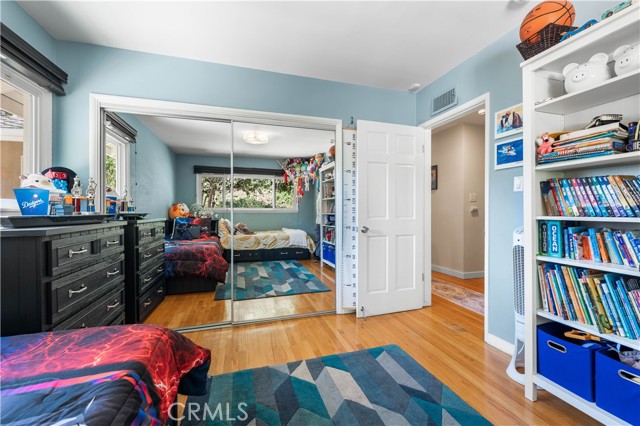 Detail Gallery Image 18 of 33 For 3629 Loadstone Dr, Sherman Oaks,  CA 91403 - 3 Beds | 2 Baths