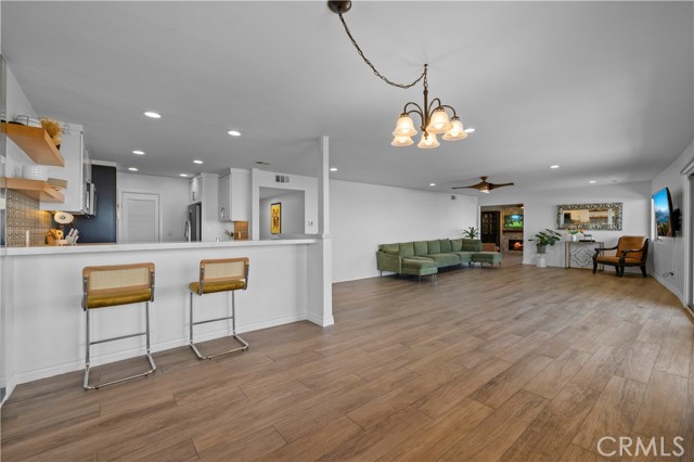 Image 9 of 54 For 2700 Panorama Drive 208