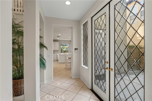 Detail Gallery Image 11 of 57 For 27053 Island Rd, Valencia,  CA 91355 - 5 Beds | 5 Baths