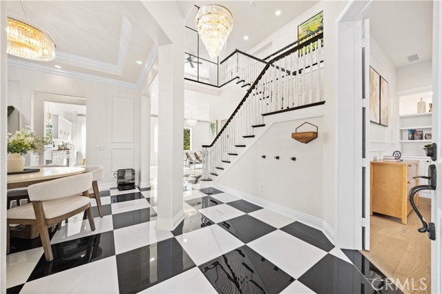 Image 2 of 71 For 23195 Stoneridge