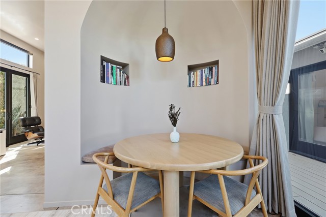 16914 Budlong photo 24