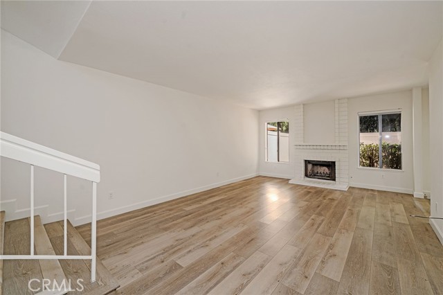 Detail Gallery Image 3 of 33 For 2440 Applewood, Fullerton,  CA 92833 - 3 Beds | 2/1 Baths