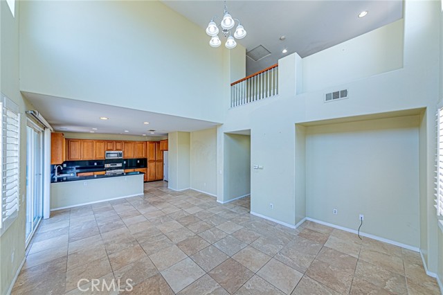 955 Blackberry Lane, Carson CA: https://media.crmls.org/medias/475caa49-aa26-4423-be26-eae7d89a91e4.jpg