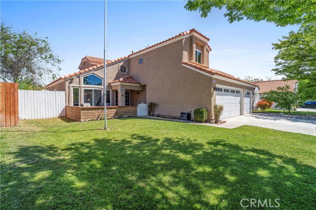 1605 Kings Road, Palmdale CA: https://media.crmls.org/medias/475cdf90-926f-45a1-8563-f723084b3ad8.jpg