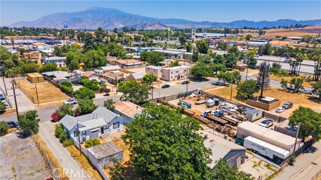 Detail Gallery Image 11 of 18 For 559 Edgar Ave, Beaumont,  CA 92223 - 4 Beds | 1 Baths