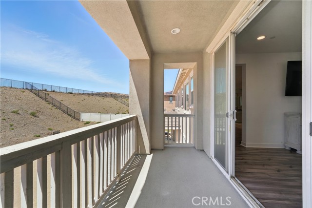 3969 Eliopulos Ranch Drive, Palmdale CA: https://media.crmls.org/medias/475f1c34-3f1f-41c8-80e9-5823451907b8.jpg