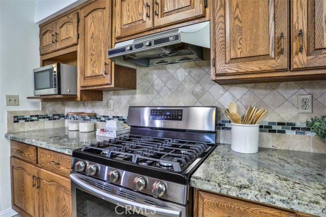 Detail Gallery Image 11 of 43 For 1102 E Renwick, Glendora,  CA 91740 - 3 Beds | 2 Baths