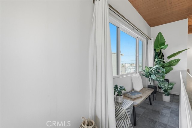 1734 Van Horne Lane, Redondo Beach, California 90278, 4 Bedrooms Bedrooms, ,Residential,For Sale,Van Horne,SB25214024