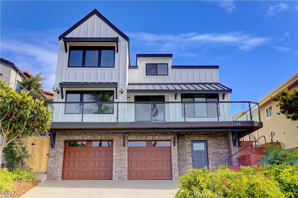 1166 Longview Avenue