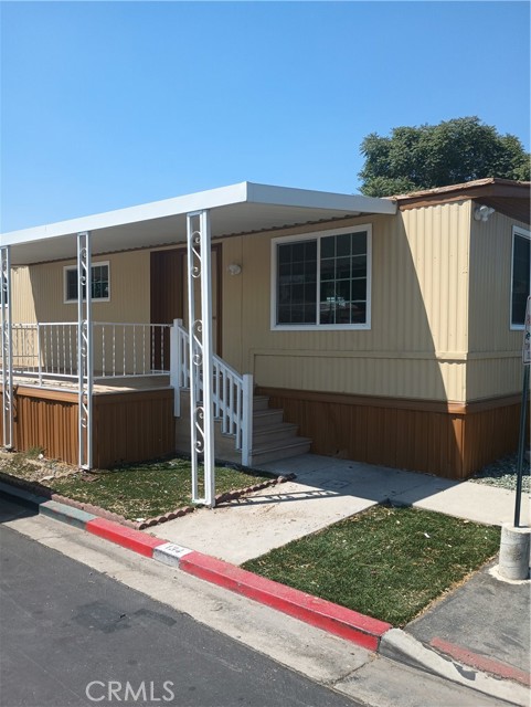 Detail Gallery Image 1 of 22 For 350 S Willow #134,  Rialto,  CA 92376 - 3 Beds | 2 Baths