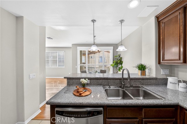 Detail Gallery Image 8 of 50 For 22919 Mariposa Ave #307,  Torrance,  CA 90502 - 2 Beds | 2/1 Baths