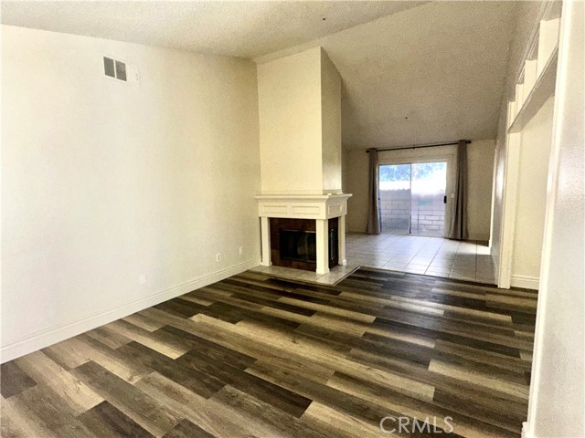 413 E James Street, Rialto CA: https://media.crmls.org/medias/47608c8d-7c4a-46eb-8457-4c77b164aa90.jpg