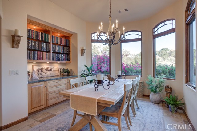 2545 Nightshade Place, Arroyo Grande CA: https://media.crmls.org/medias/4760ab82-905a-4ca4-bfd6-b7db67e1d05f.jpg