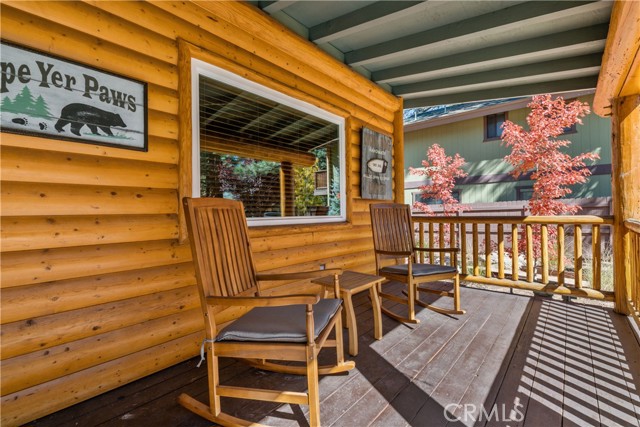 Detail Gallery Image 4 of 40 For 42106 Snowmass Ln, Big Bear Lake,  CA 92315 - 3 Beds | 2 Baths