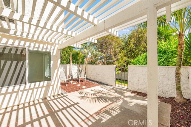 33026 Lighthouse Ct, San Juan Capistrano CA: https://media.crmls.org/medias/476114f0-a109-4b98-9e19-6a66b03bba67.jpg
